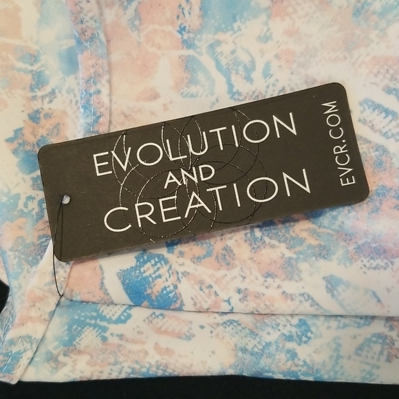 💕EVOLUTION AND CREATION EVCR Kendall Crop Tank L - Picture 9 of 9